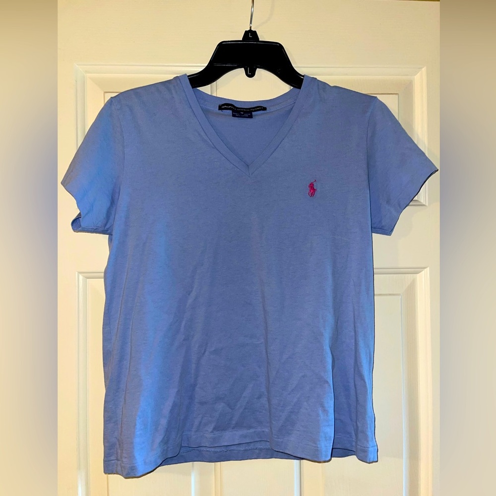 Ralph Lauren t-shirt. Size M. Blue with pink polo player.